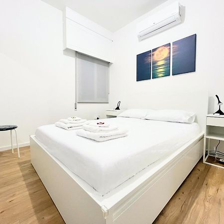 Modern Apartment Near Mckenzie Beach Larnaca Bagian luar foto