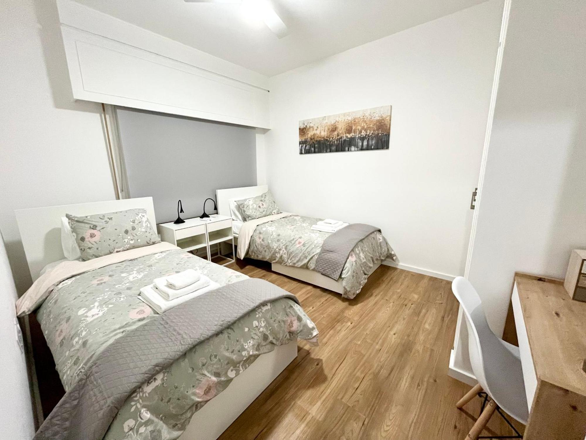 Modern Apartment Near Mckenzie Beach Larnaca Bagian luar foto